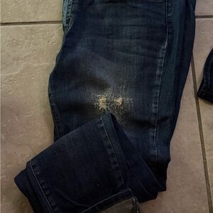 Women’s Distressed Blue Jeans